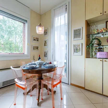 Brera, Posizione Con Terrazza E Vista Mozzafiato 아파트 밀라노