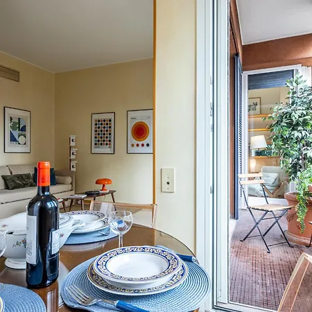 Brera, Posizione Con Terrazza E Vista Mozzafiato 밀라노