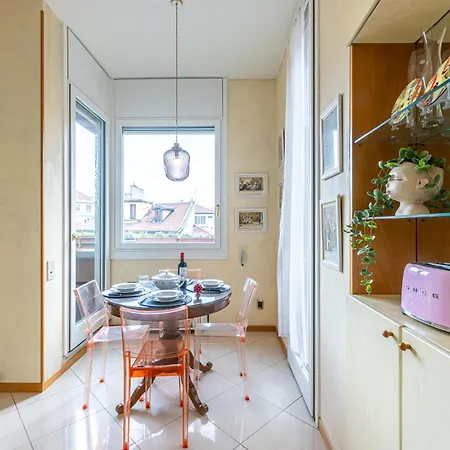 Brera, Posizione Con Terrazza E Vista Mozzafiato 아파트 밀라노